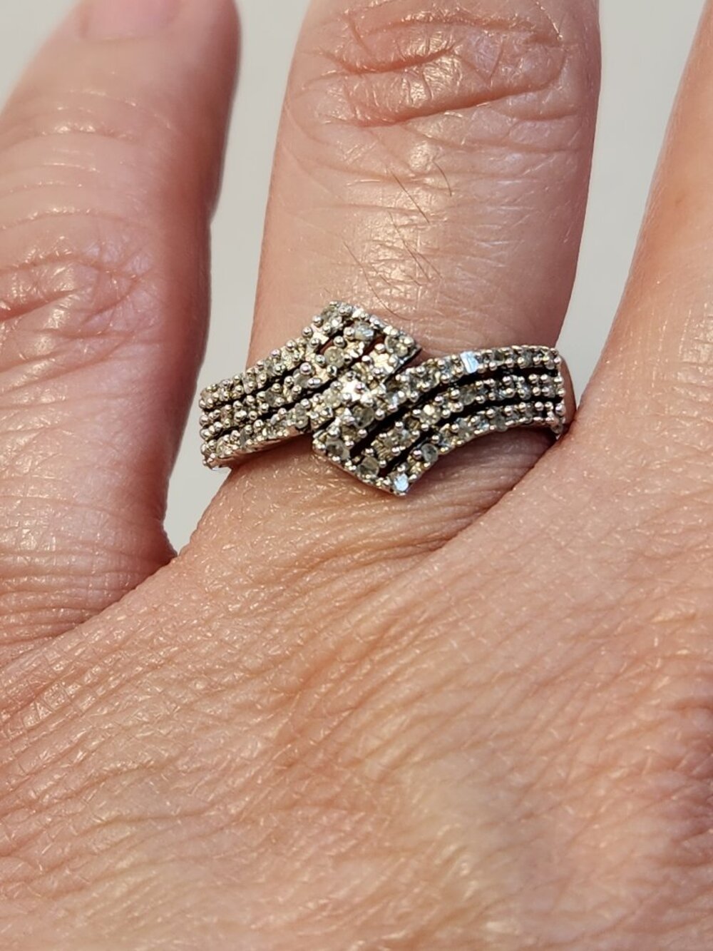 VTG Natural Diamond Crossover Knot 925 Sterling Silver Ring Sz 7.25